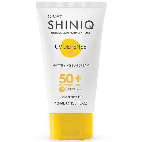 Shiniq UV Defense Matlaştırıcı Güneş Koruyucu SPF50 + 40 ml