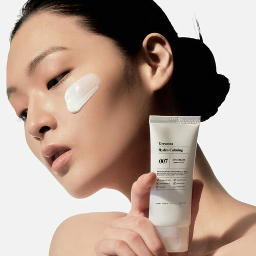 Barulab - GreenTea Hydro Calming Sun Cream Nemlendirici Kimyasal Filtreli Güneş Kremi 60 ml - Görsel 3