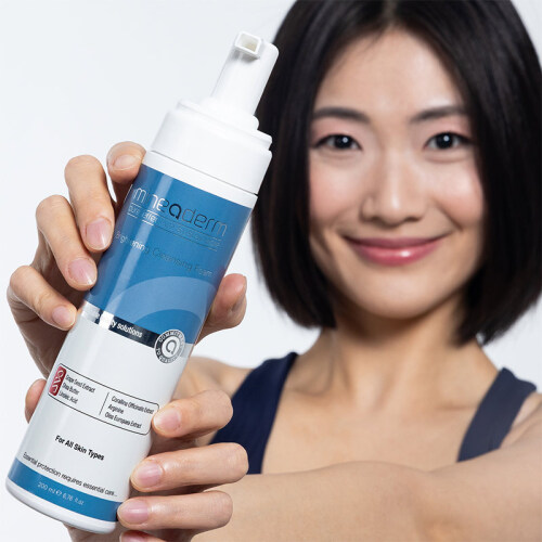 Mineaderm Brightening Cleansing Foam 200 ml - Görsel 2